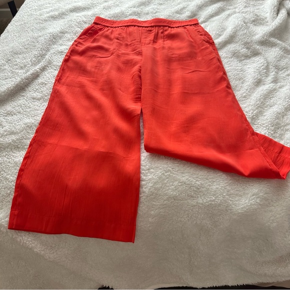 CAbi Women's Orange Trousers.Relaxed fit with elastic waistband.Very comfortable - Picture 4 of 6